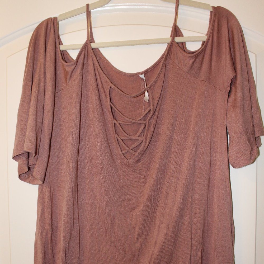 Active USA Long Sleeve Top